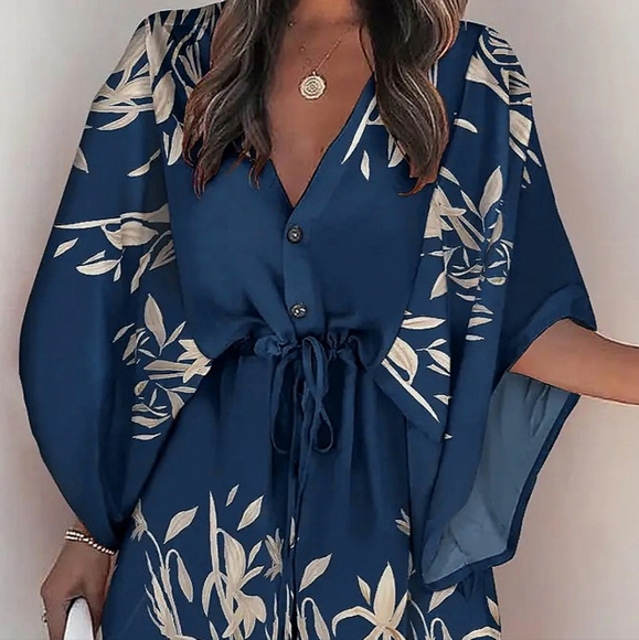 Cupshe Dresses & Skirts - NWT Cupshe Hayden V-Neck Flared Sleeve Loose Dress